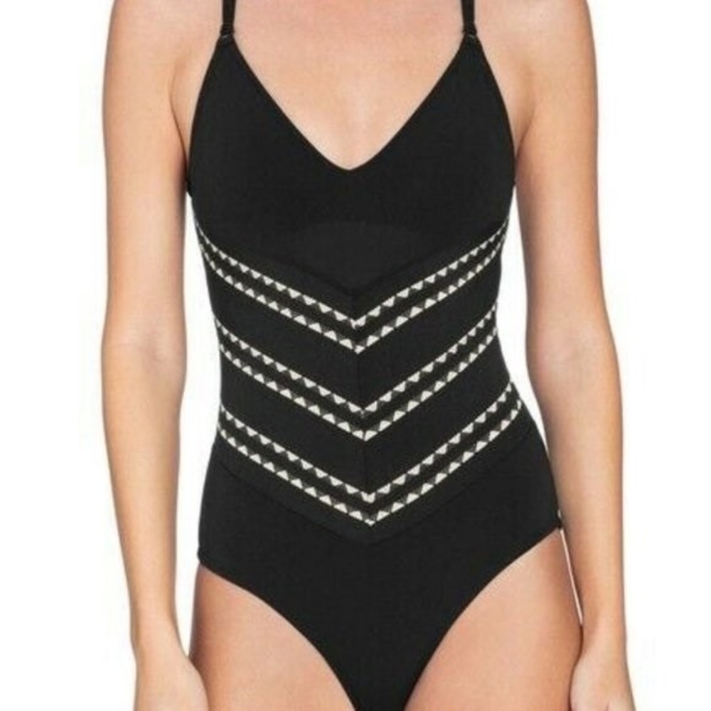 NWOT Robin Piccone Naomi SZ 10 Chevron Stitched Halter One-Piece Swimsuit 131922